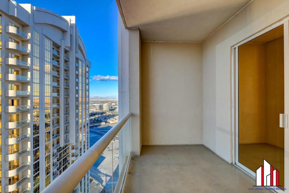Mgm Signature-33-711 F1 Track & Strip View Balcony Las Vegas Exterior foto